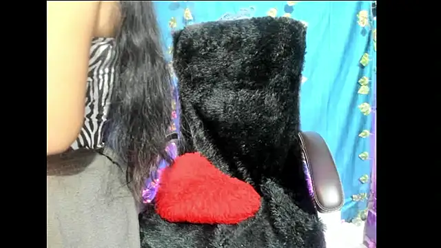 Forever_Love2025's cam snapshot