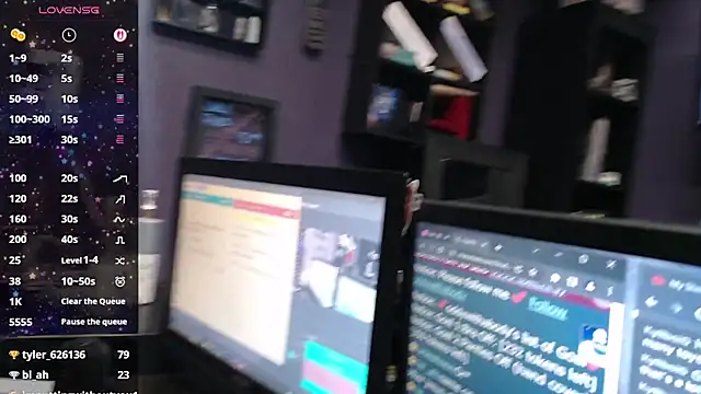 oddywithabody's cam snapshot