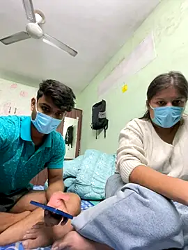 Cute_hotzara's cam snapshot