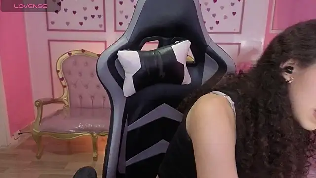 danatella_a's cam snapshot