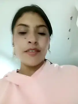 Fox_Roxxan's cam snapshot