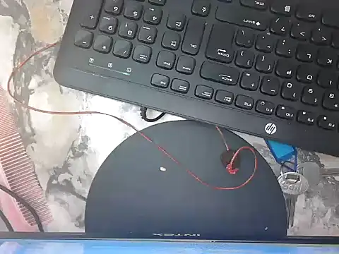 bold_naina's cam snapshot