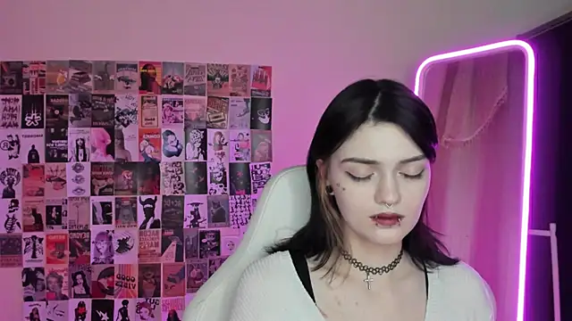 EmmaDarkk's cam snapshot