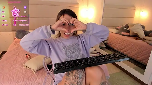 VENUSMOON777 live sex cam