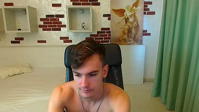 BradyFlint live sex cam