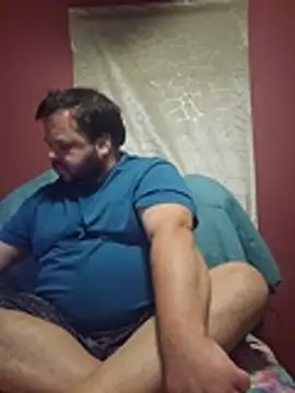 Strongbutgentle36 live sex cam