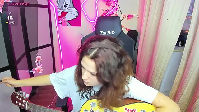 Anora_Miller's cam snapshot