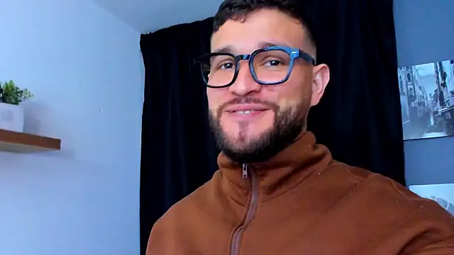 AndrewDiaz live sex cam