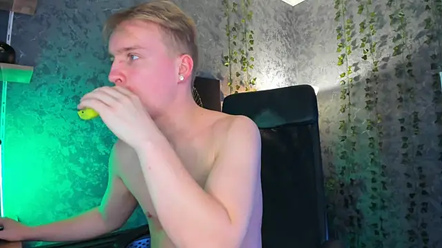 AlexxSweet's cam snapshot