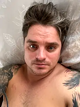 ben87Jacqui's cam snapshot