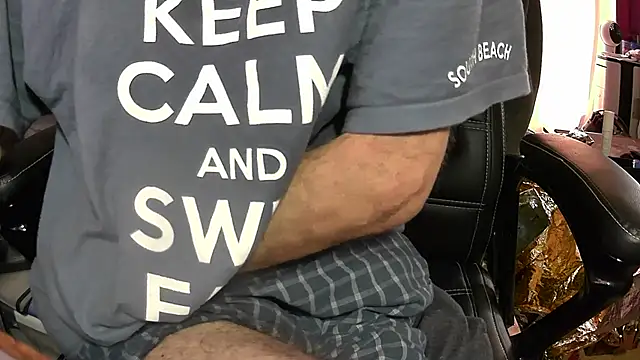 Chrisatmiami's cam snapshot