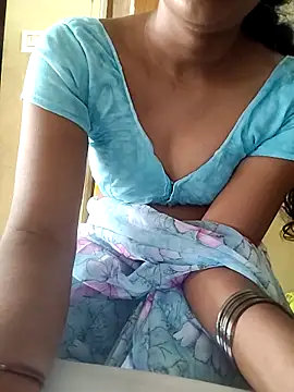 Sexyyy-ladieee5643's cam snapshot