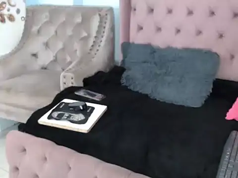 lizhcartheer's cam snapshot