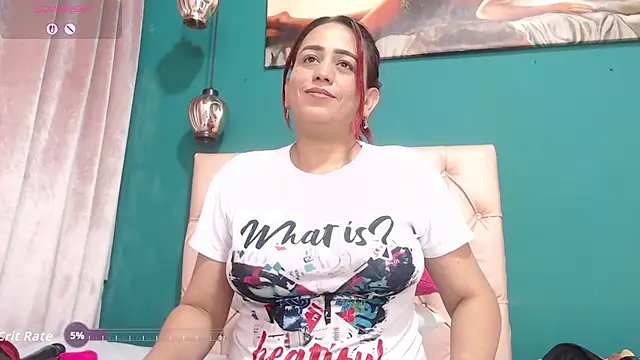 Tinna_Flirt's cam snapshot