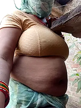 Lattika-Bhabhi live sex cam