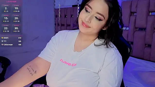 ThanaSaadi live sex cam