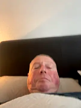 boilinghot123 live sex cam