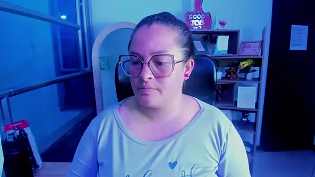 SaraThomso's cam snapshot