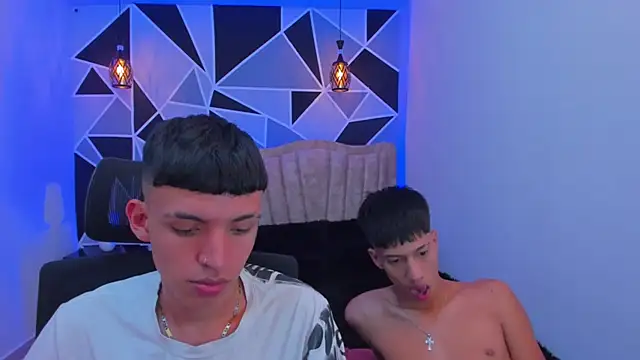 Juan_Nd_Steven's cam snapshot