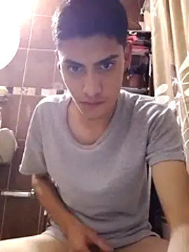 aispuro8505's cam snapshot