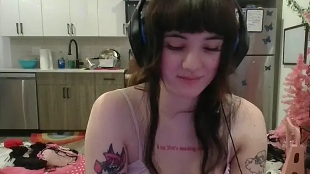 Trickylucy555's cam snapshot