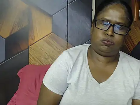 IndianDeluxe's cam snapshot