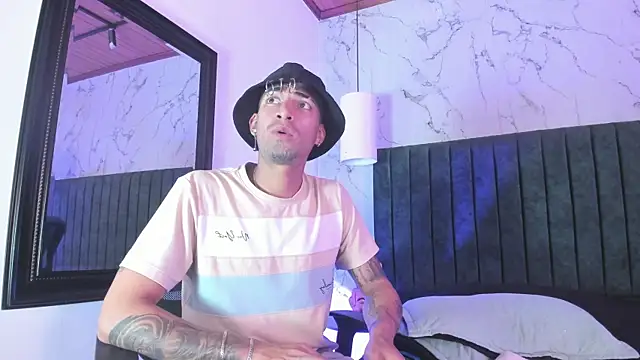 DrakeNeumann live sex cam