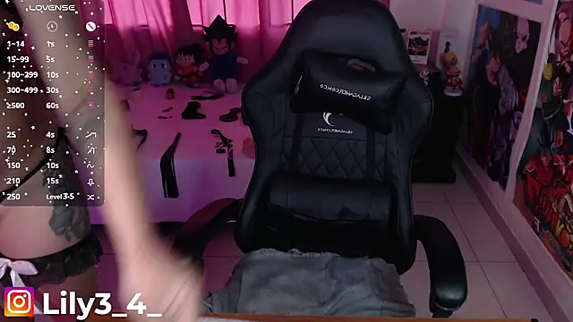 lily3_4's cam snapshot