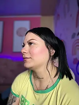 Megaan__More's cam snapshot