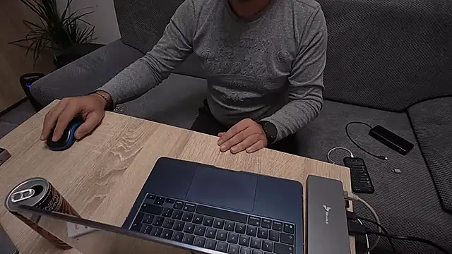 TigerOne19's cam snapshot