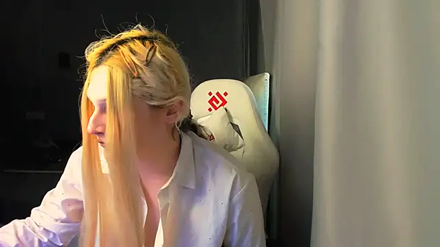 Kleo_Godde live sex cam