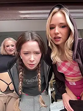 RollDolls live sex cam