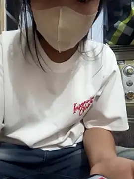 Mainay0033's cam snapshot