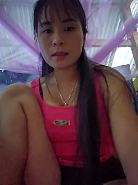 Squirrel-Pear's cam snapshot