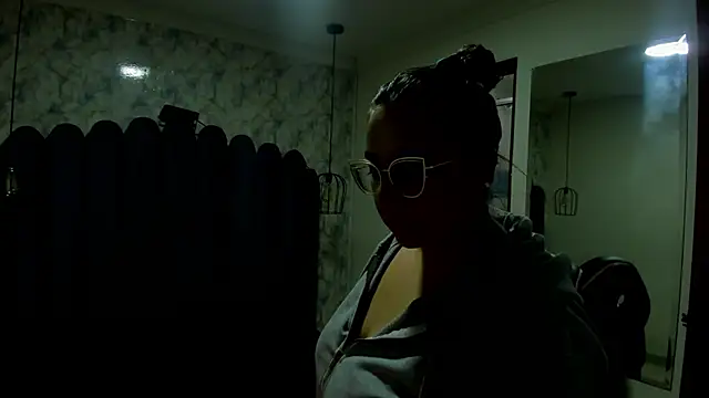 nalalye_cruzz_'s cam snapshot