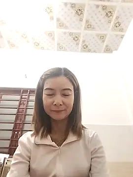 Sexy-ladyboobs20's cam snapshot