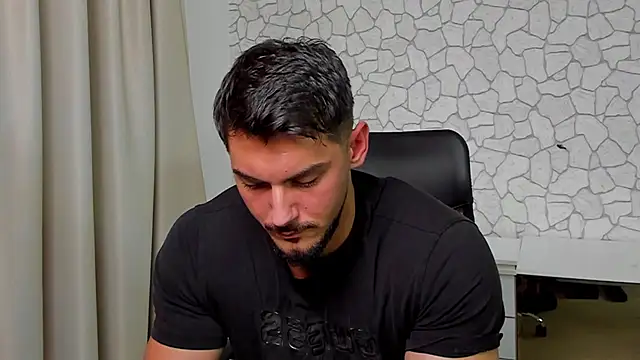 ClintMasters live sex cam