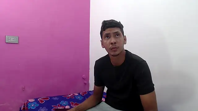 maikel_karol69's cam snapshot