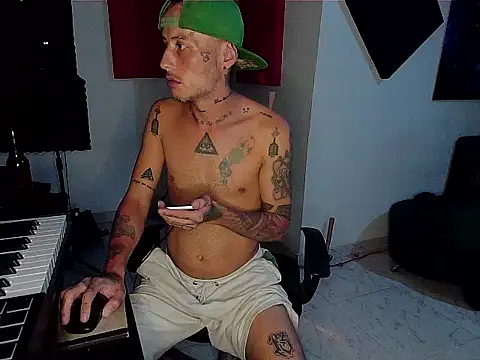 patrik_tattoo_'s web cam