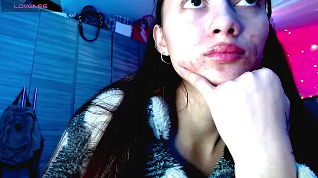 holy_juli's cam snapshot