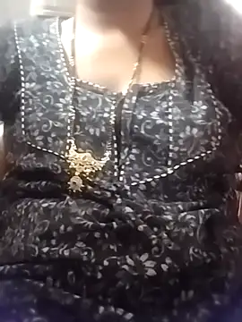 thanuja-'s cam snapshot