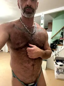 DaddySnowXX live sex cam