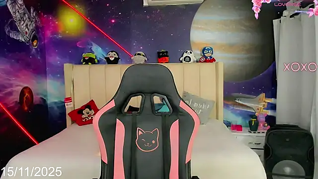 Nella_Dolls live sex cam