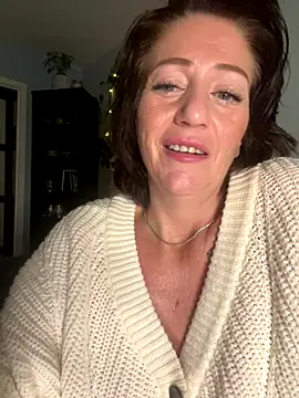 SweetandSluttyMilf