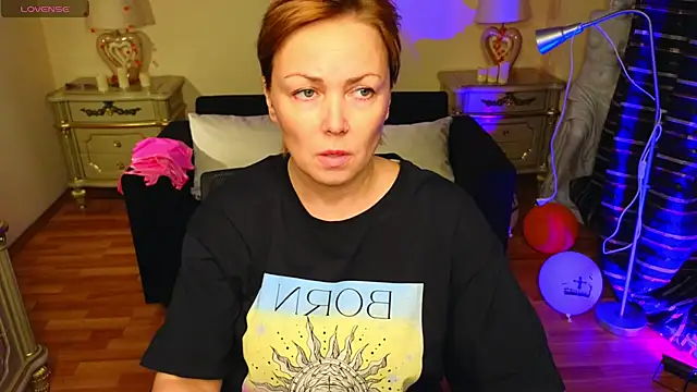 Viola_Rayden live sex cam