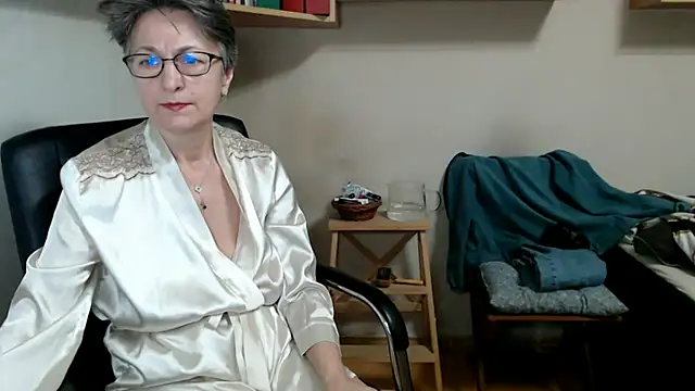 katemodel's cam snapshot