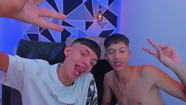 Juan_Nd_Steven's cam snapshot