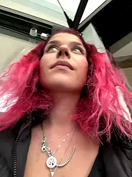 RiriRoseey live sex cam