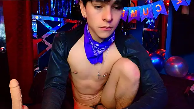 Luke_Howland live sex cam