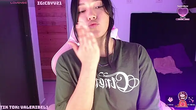 Moonbell_bell's cam snapshot